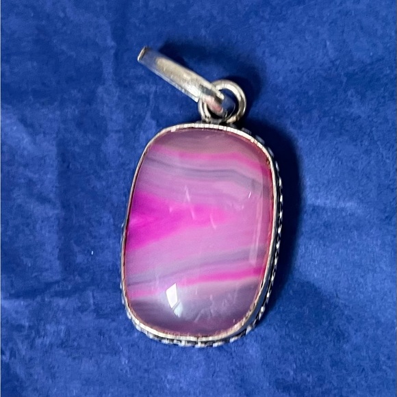Pink silver tone pendant jewelry - Picture 3 of 14